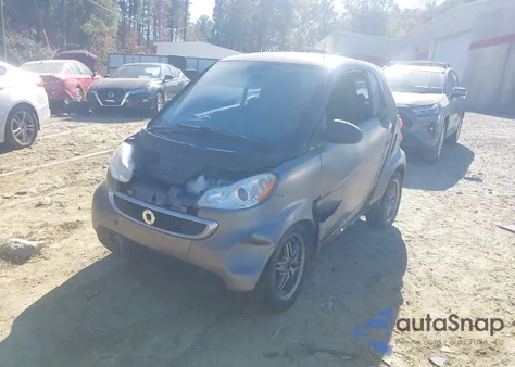 2013 Smart Fortwo Passion z USA, uszkodzony, nr VIN WMEEJ3BA7DK669307